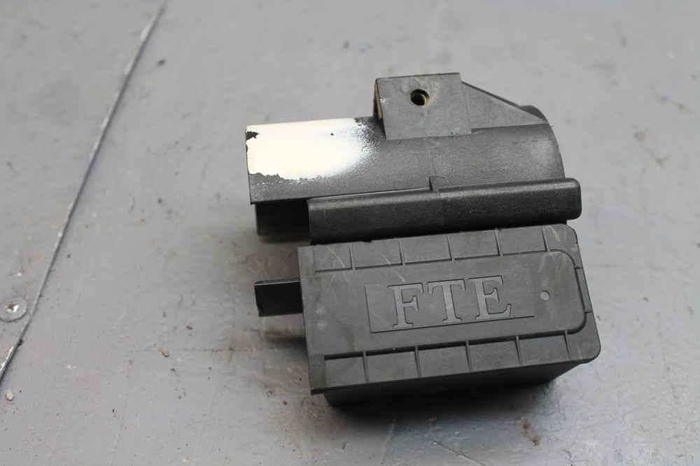 2000 BMW R1100RT ABS PUMP UNIT MODULE COVER