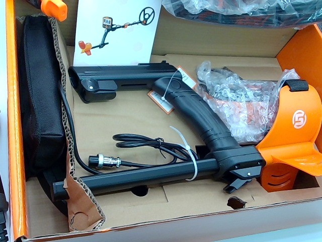 Sunpow Black Beginners Metal Detector