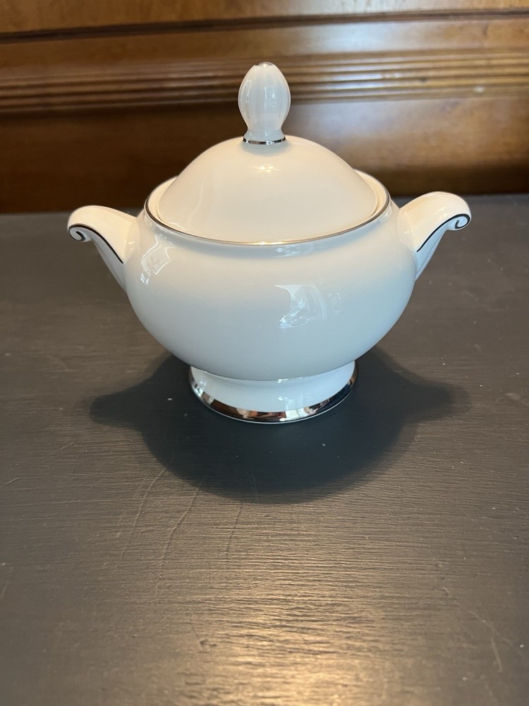 Mikasa Ultimate + Sugar Bowl