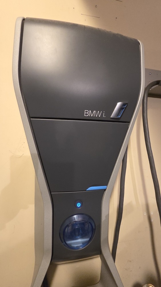 BMW Charging Station - i Wallbox Pure - i Charging Station