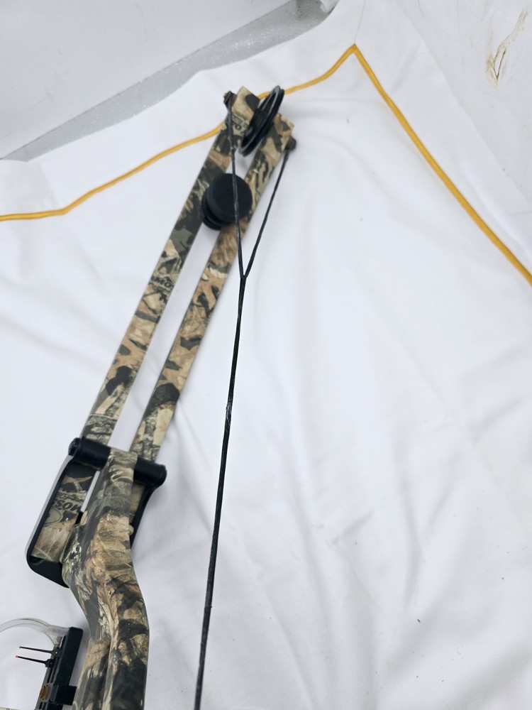 Hoyt ZR200 Compound Bow 50-60lb