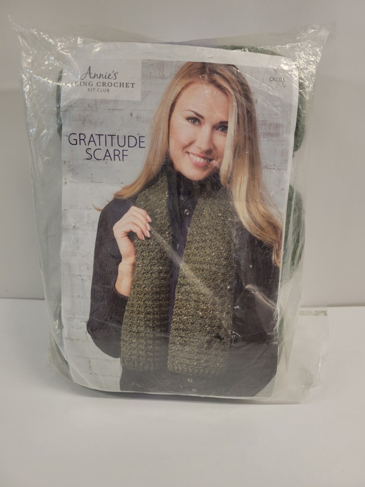 ANNIE'S CARING CROCHET GRATITUDE SCARF.