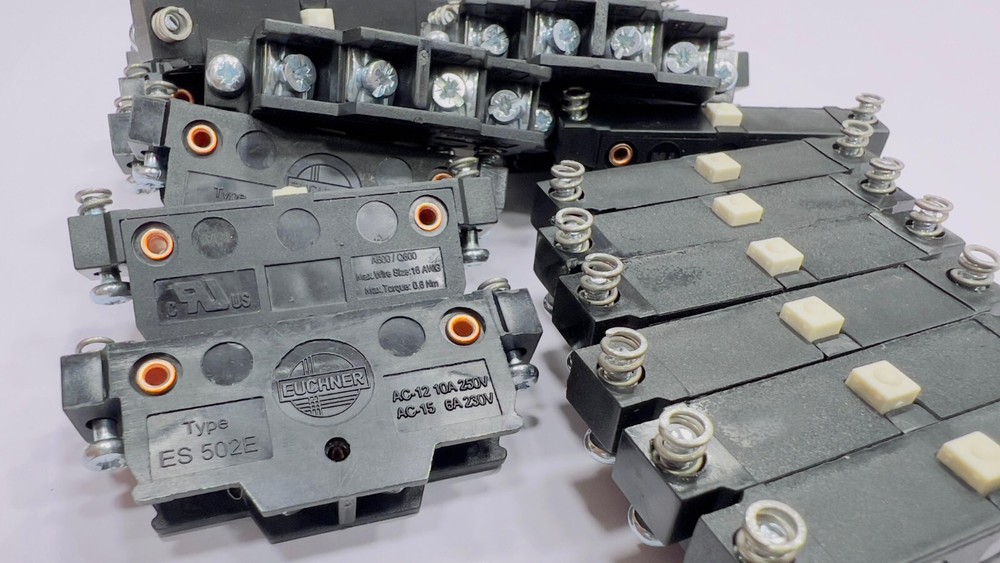 ES502E EUCHNER ES 502E SWITCH 10A 250V LIMIT SWITCH TEKNIC EUCHNER NEW & ORIGINA