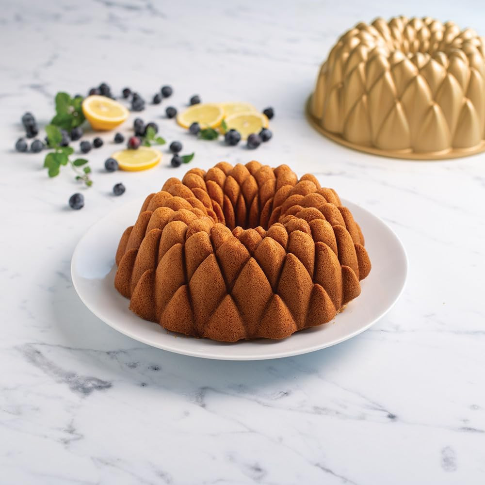 Kaleidoscope Bundt, 10 Cup, Gold