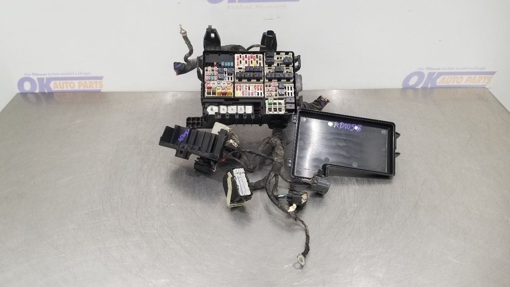 15 FORD F150 ENGINE FUSE BOX 5.0L