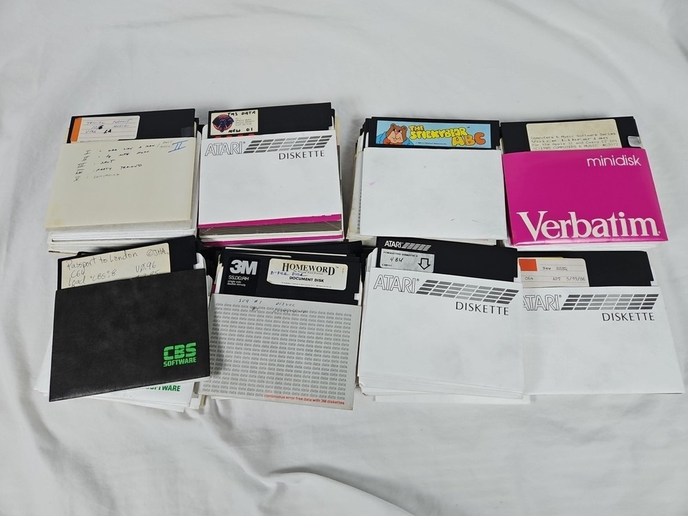 Lot of 116 Floppy Computer Disk 5.25" PC Unknown Content Mixed Misc *AS IS* READ