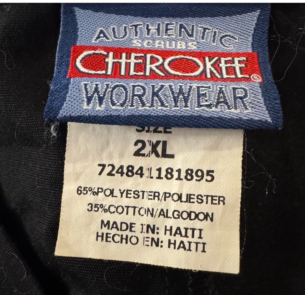 Cherokee women’s black scrub set Size 2X