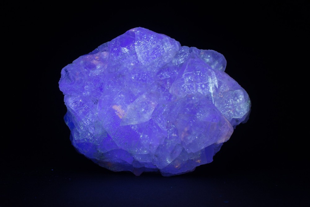 JH19840 Fluorite with Hydrocarbon Inclusions Mexico