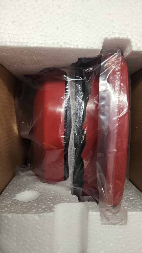 Courant Pizza Maker, Griddle and Oven, 220 Voltage,- Red NEW