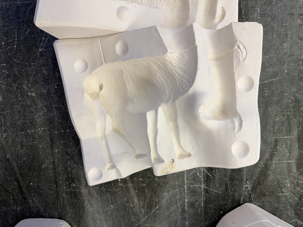 VINTAGE OLD WEST CERAMIC MOLD #OW-1 LARGE LLAMA