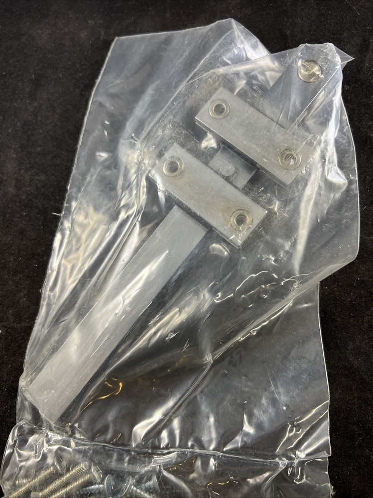 NEW Trimco 3922 Heavy Duty 8” Surface Bolt