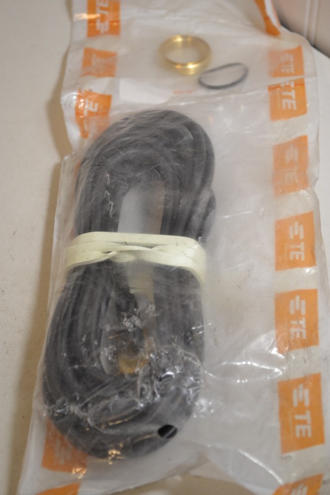 Laird Technologies Antenna Cable 3/4 IN Brass MT NO CONN