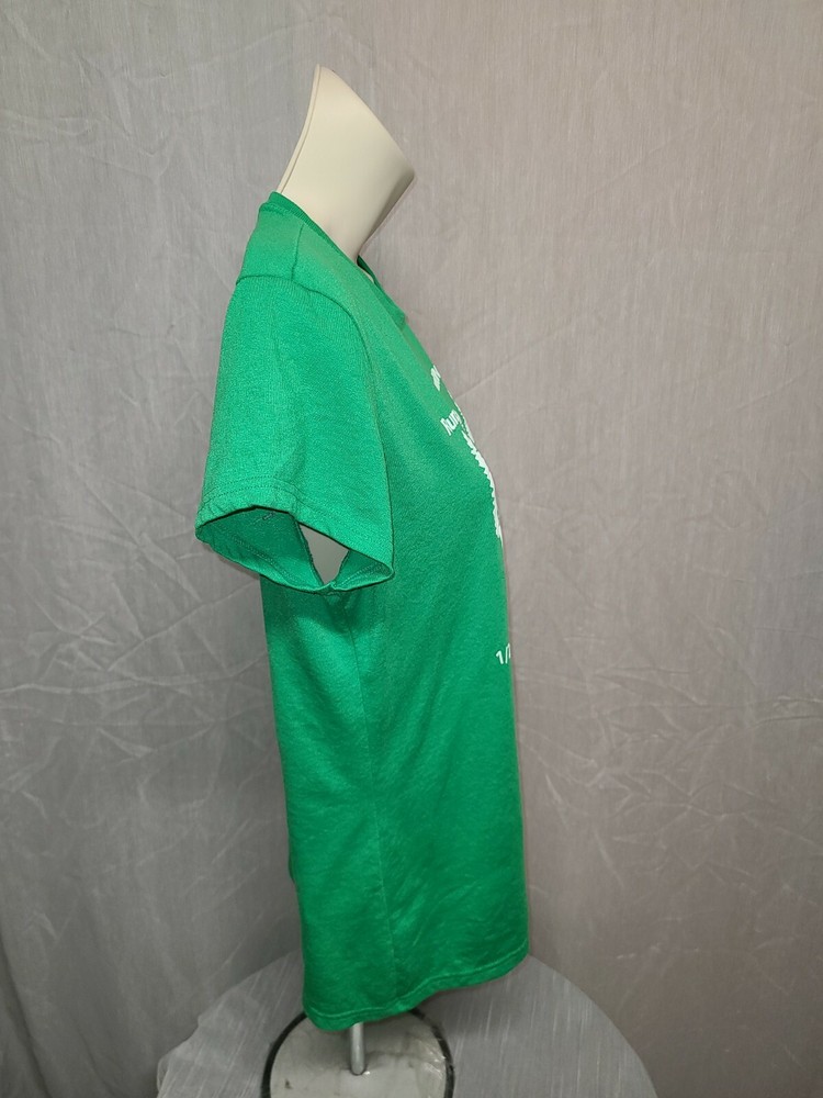 2017 Riverdale Run 5k 10k Walk Womens Medium Green TShirt