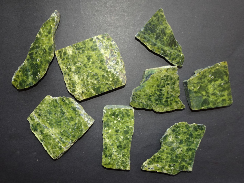 Serpentine -   8 Small Slabs  rt132x