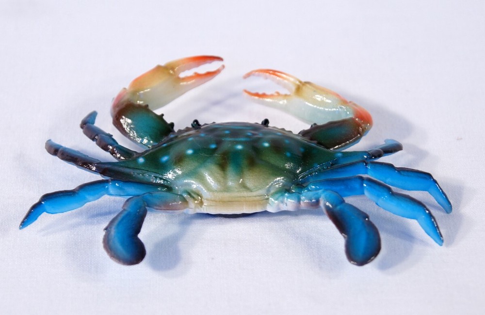 Hand Painted Blue Crab Refrigerator Magnet 3.5" 36D