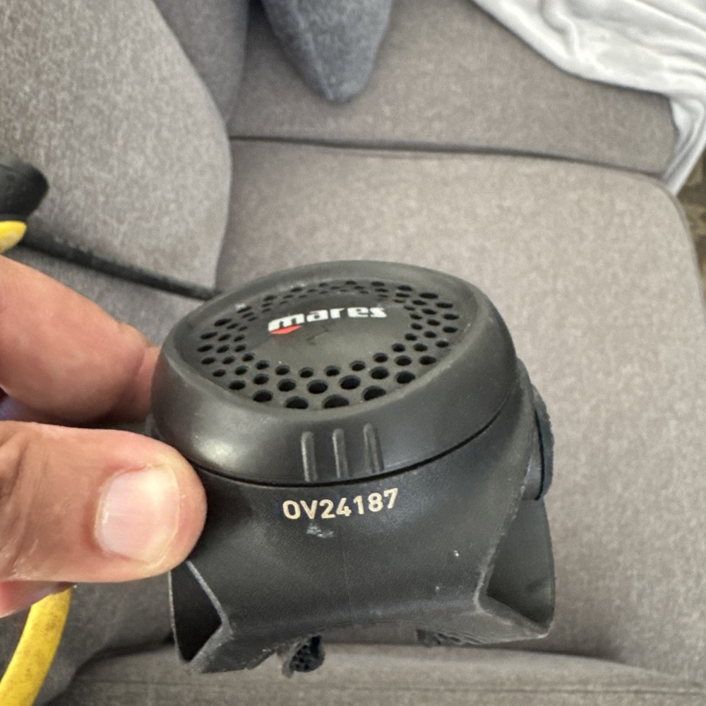 MARES ROVER R2S REGULATOR YOKE-PREOWNED.