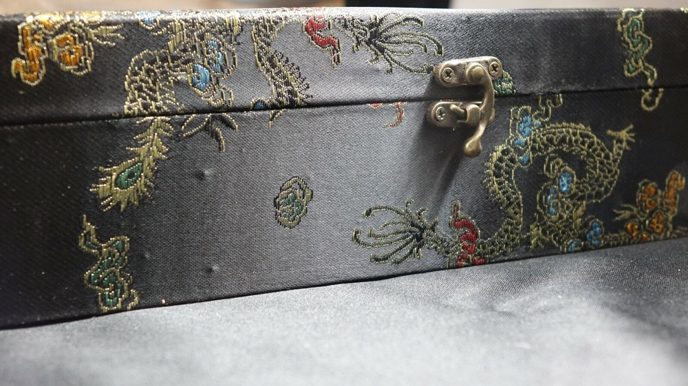 44" Deluxe Brocade Locking Katana Wakizashi Samurai Display Case Carrying Box