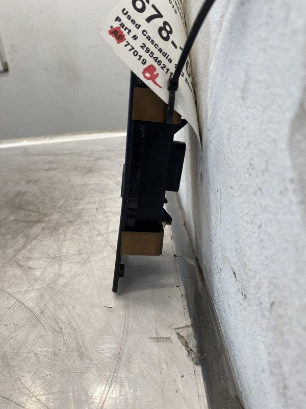 2012 Freightliner Cascadia 113 Trans. Electronic Shift Control 29546 (678-10251)