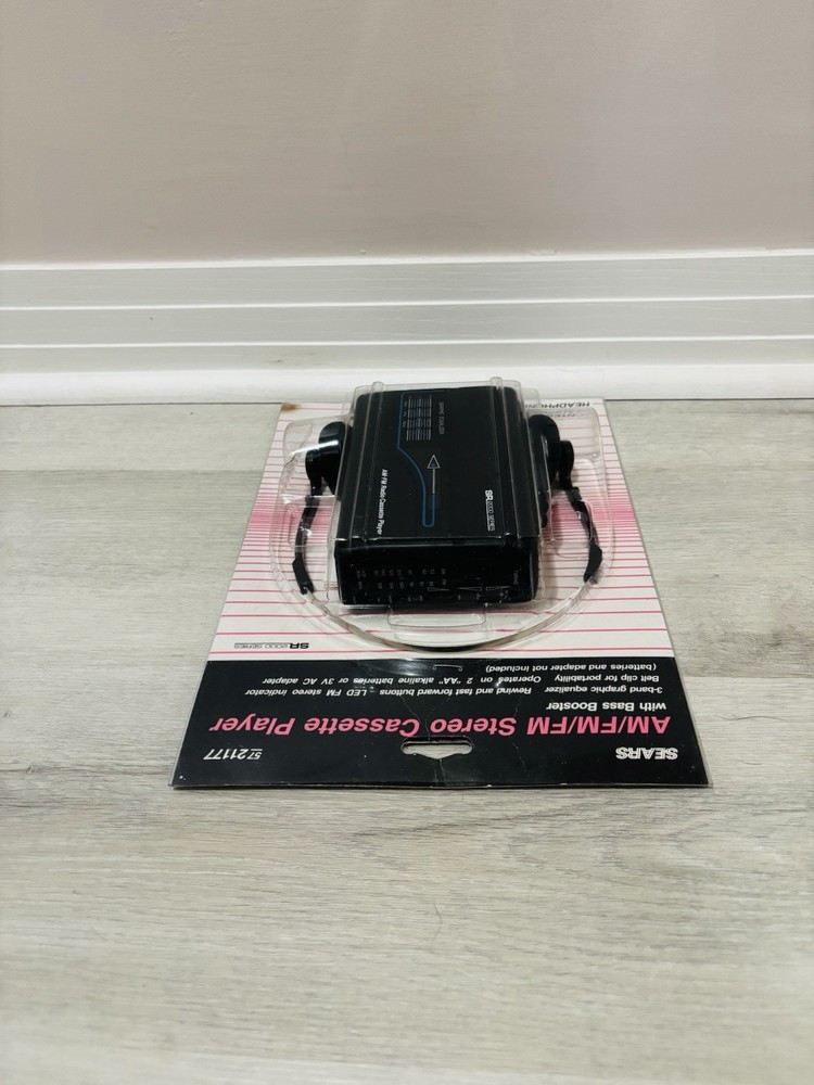 Sears SR-2000 cassette player NEW NIB model 250