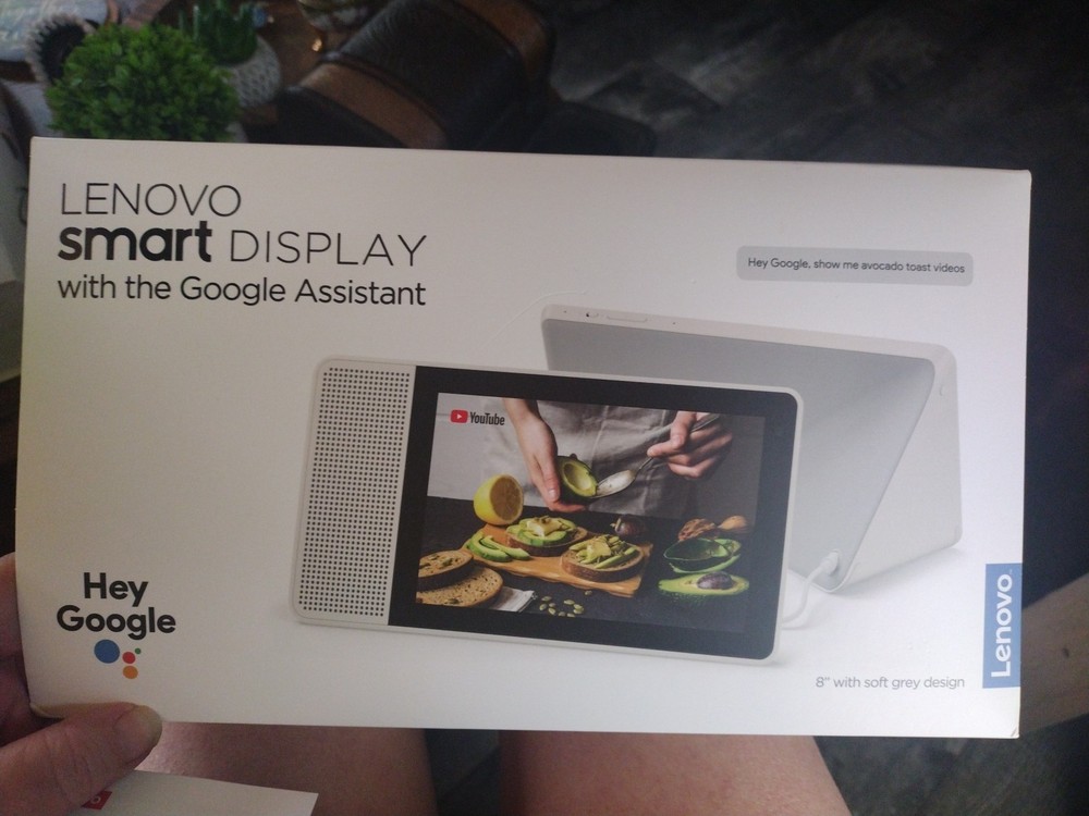 Lenovo 8" Smart Display with Google Assistant - White/Grey (ZA3R0001US)