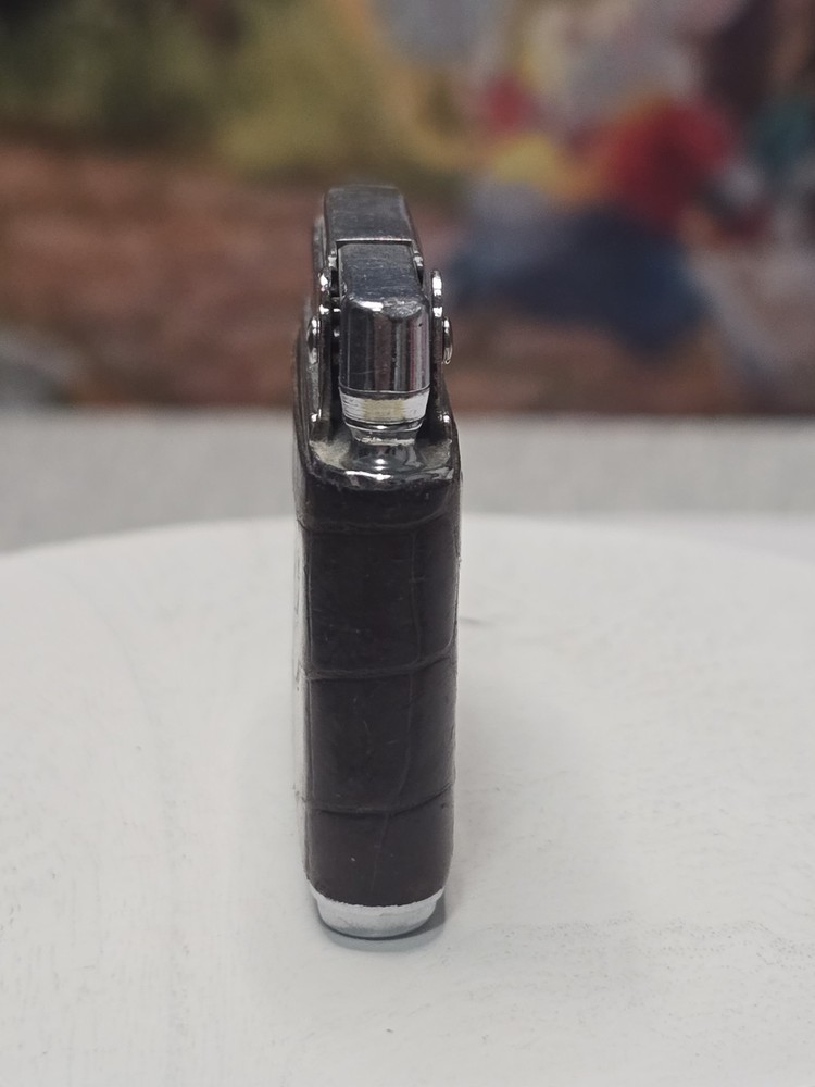 Vintage RONSON ADONIS Push Down Lighter