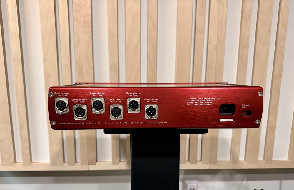Focusrite Red 3 Compressor / Limiter + Transformers In And Out