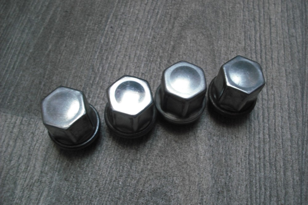 4 FORD GALAXY MK3 WHEEL NUTS 21mm