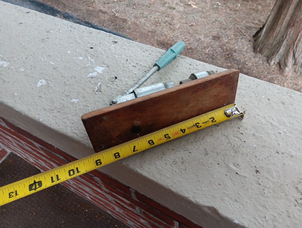 VINTAGE PECAN CRACKER NUT CRACKER