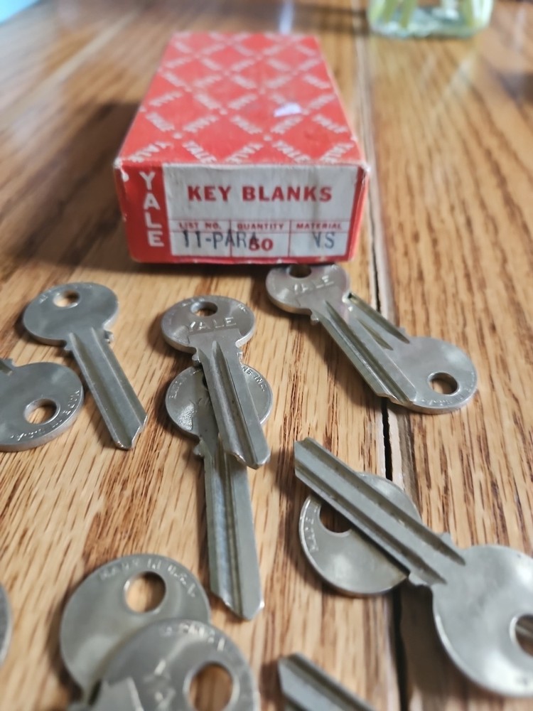 Yale Key Blanks Lot 16