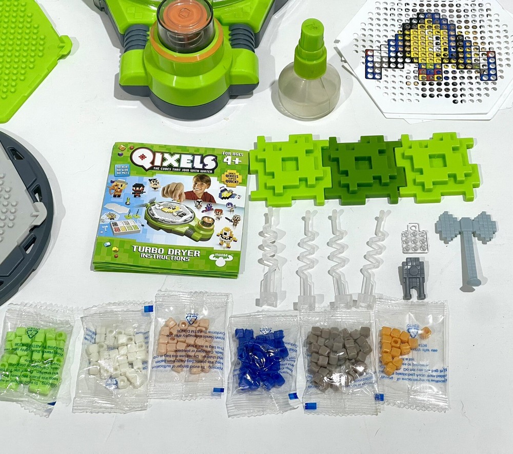 Qixels Turbo Spin Dryer Lot, Beads, Templates