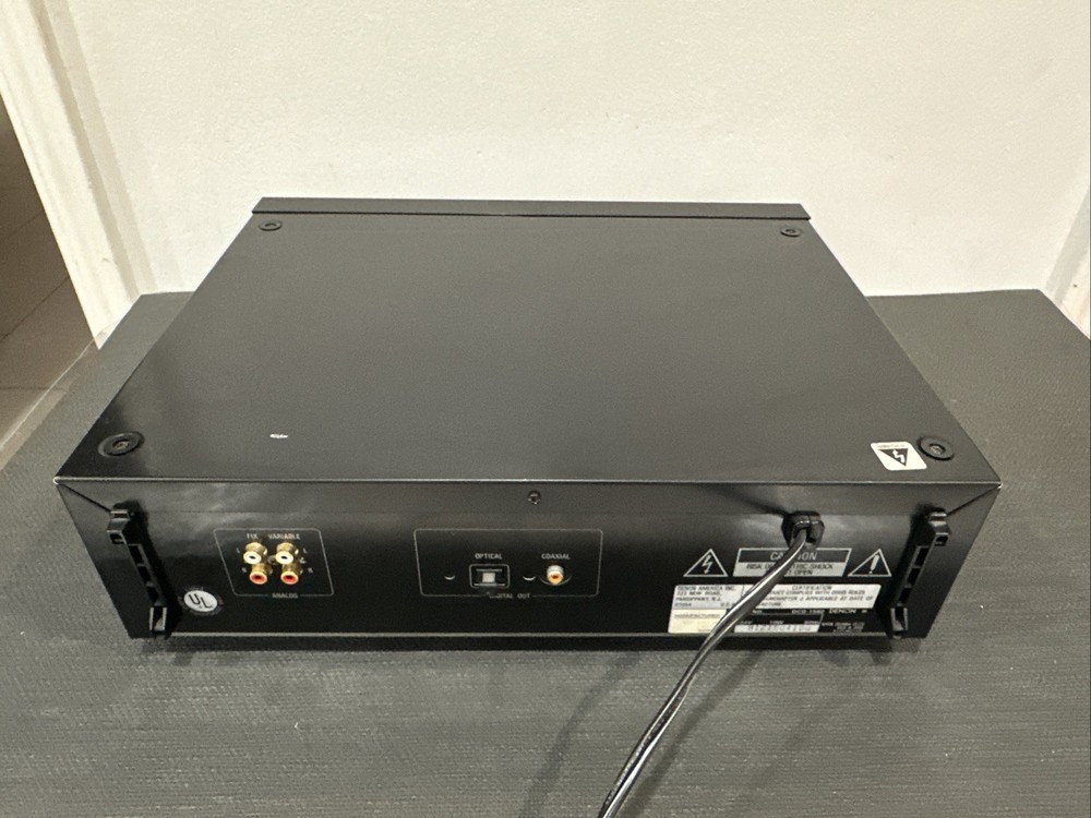 DENON DCD-1560 CD Player Real 20 Bit Lambda DAC