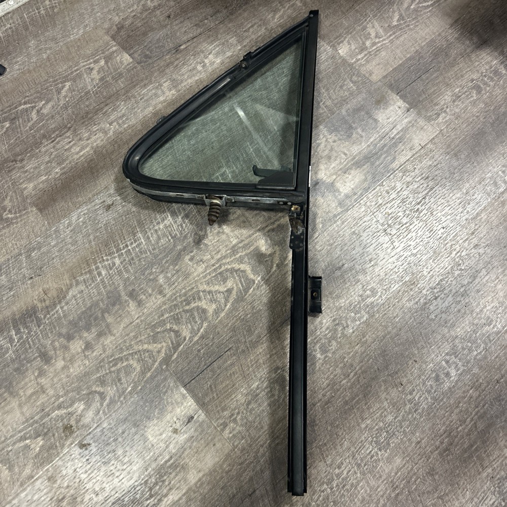 1986 Ford F250 Driver Side VENT WINDOW Assembly OEM