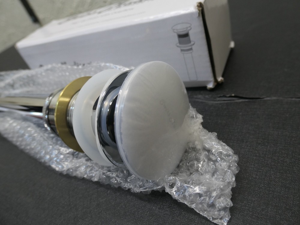 Swiss Madison Pop-Up Drain With Overflow