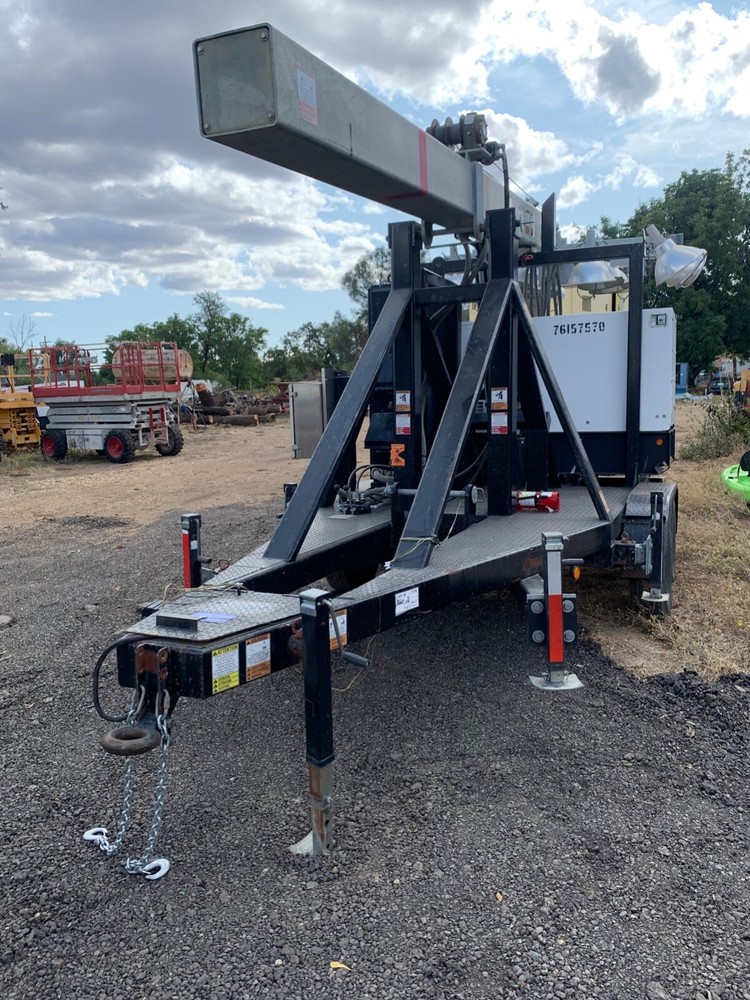 DIESEL GENERATOR LIGHT TOWER