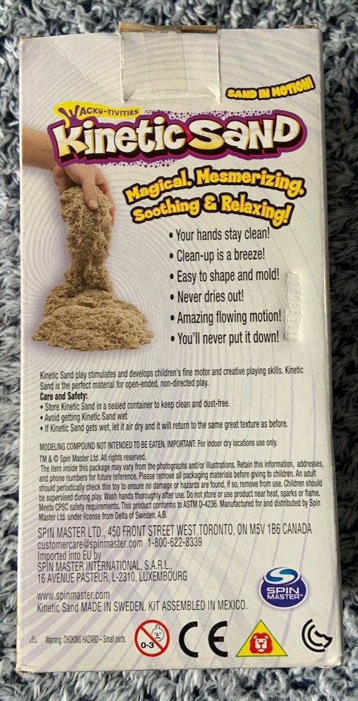 Spin Master Kinetic Sand Squeezable Play - 2 Pounds (Sand Brown) Open/Never Used