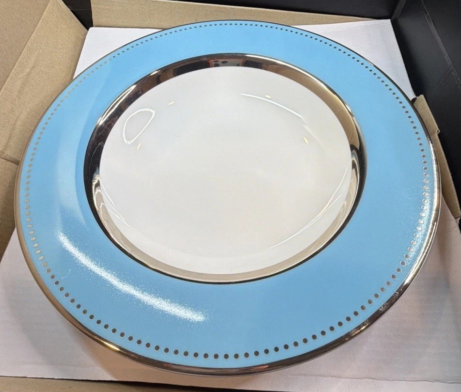 CRU Lauderdale Pattern Darbie Angell 5-Piece Place Setting China Dinnerware Box