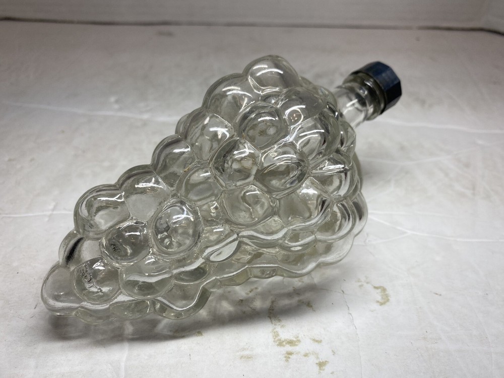 Grape Cluster Shaped Clear Bottle 10 sided cap Excellent condition 8 oz