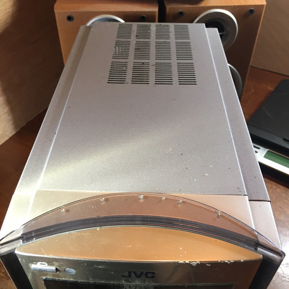 jvc compact component system ca-fss57 With So-uxs57 Speaker System