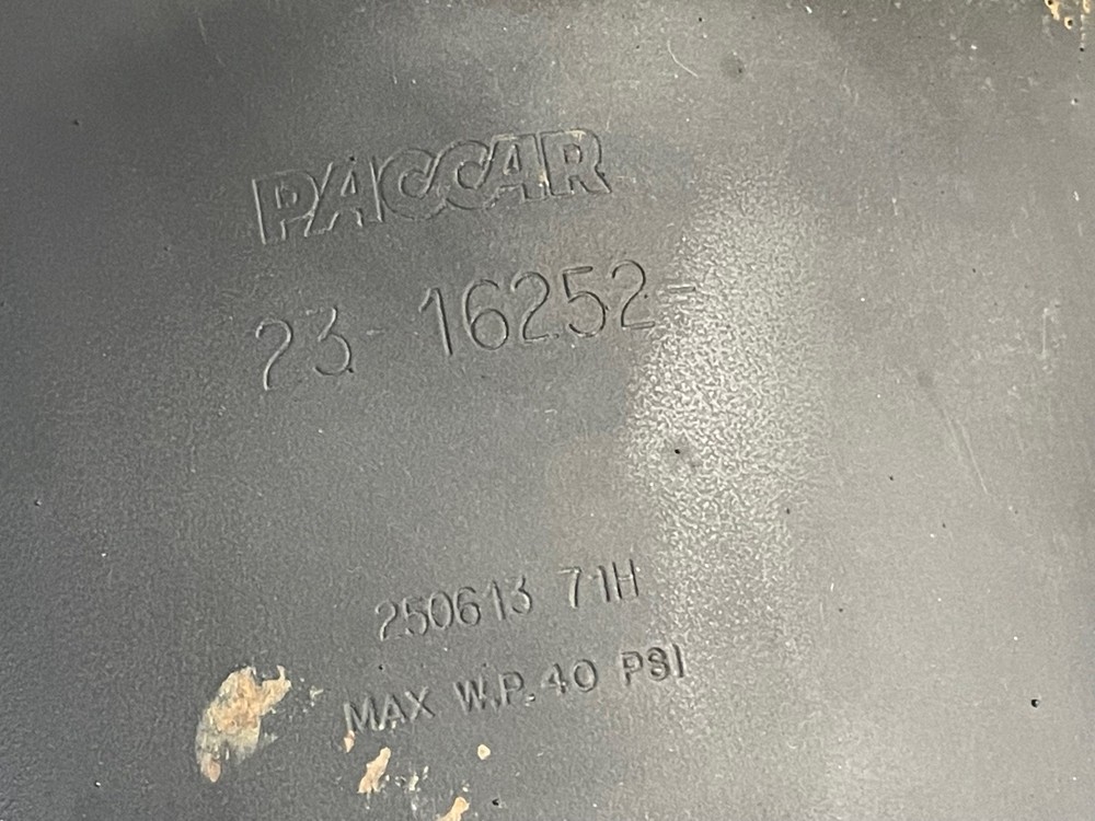 PETERBILT 23-16252 TANK-SURGE