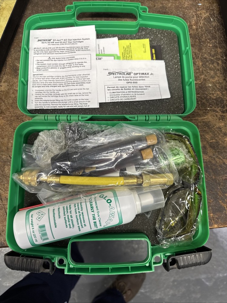 Spectroline OPK-40EZ/E Fluorescent Leak Detection Kit