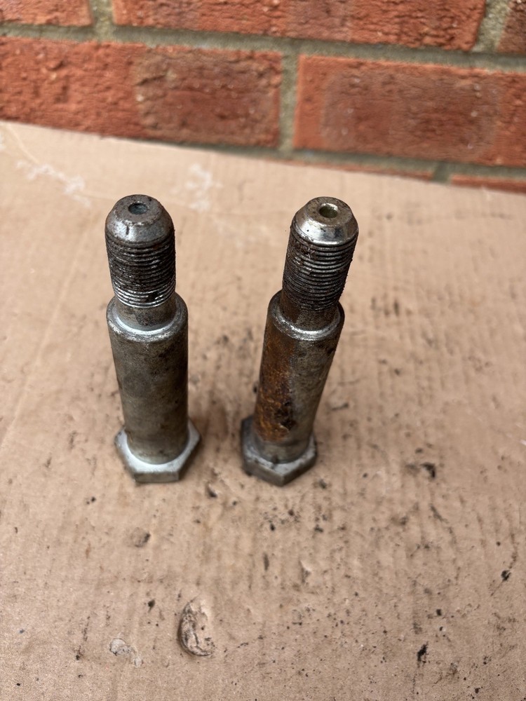 Classic mini front subframe Tower Bolts Pair