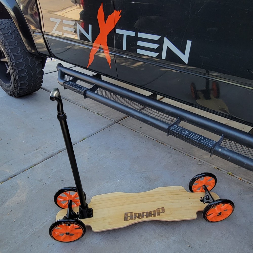 Skateboard Handle for balance and support - Learn to skateboard easily