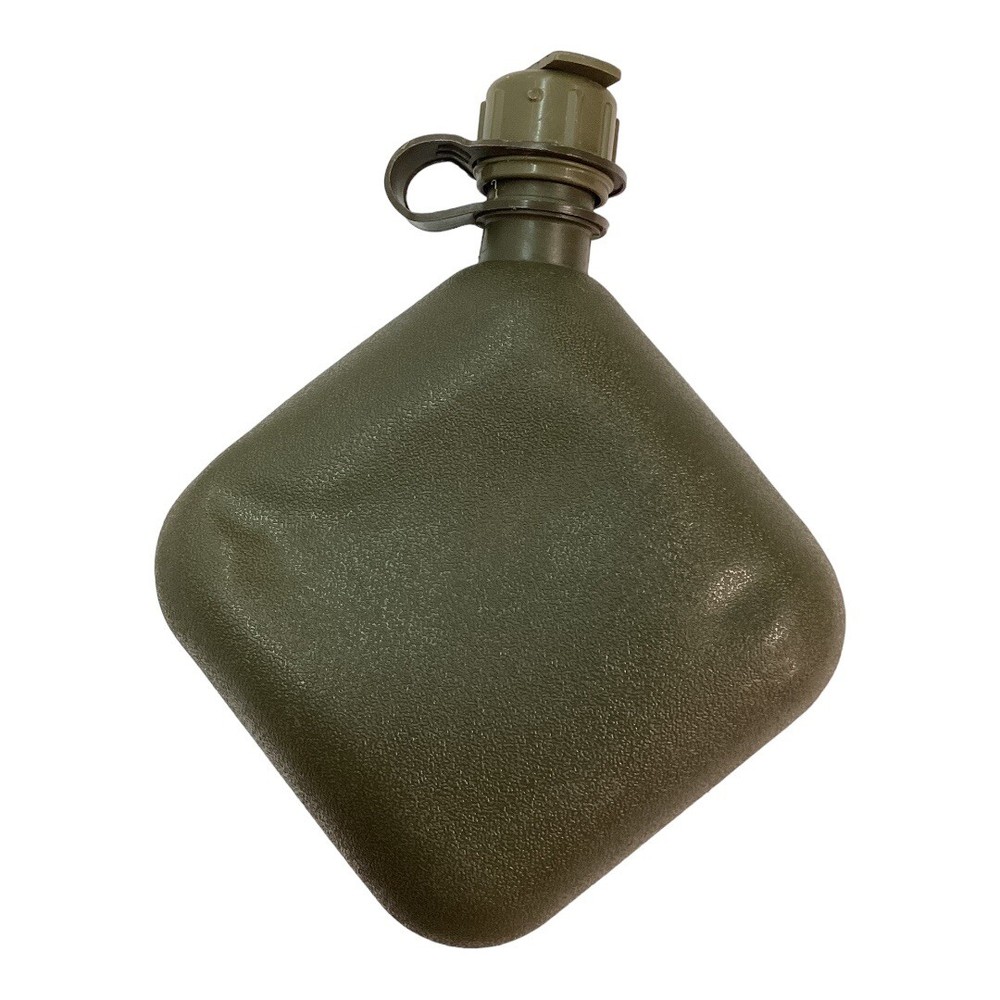 Military Canteen (2-Quart Bladder Canteen, Coyote)