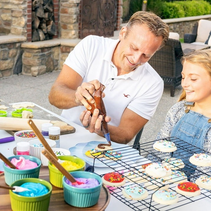 Lifetime 6-Foot Fold-In-Half Table,(White)