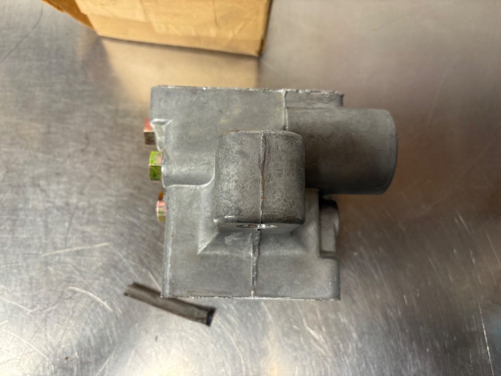 NEW GENUINE MEYERS 15573 Sump Base E46 E47 E57 E57H