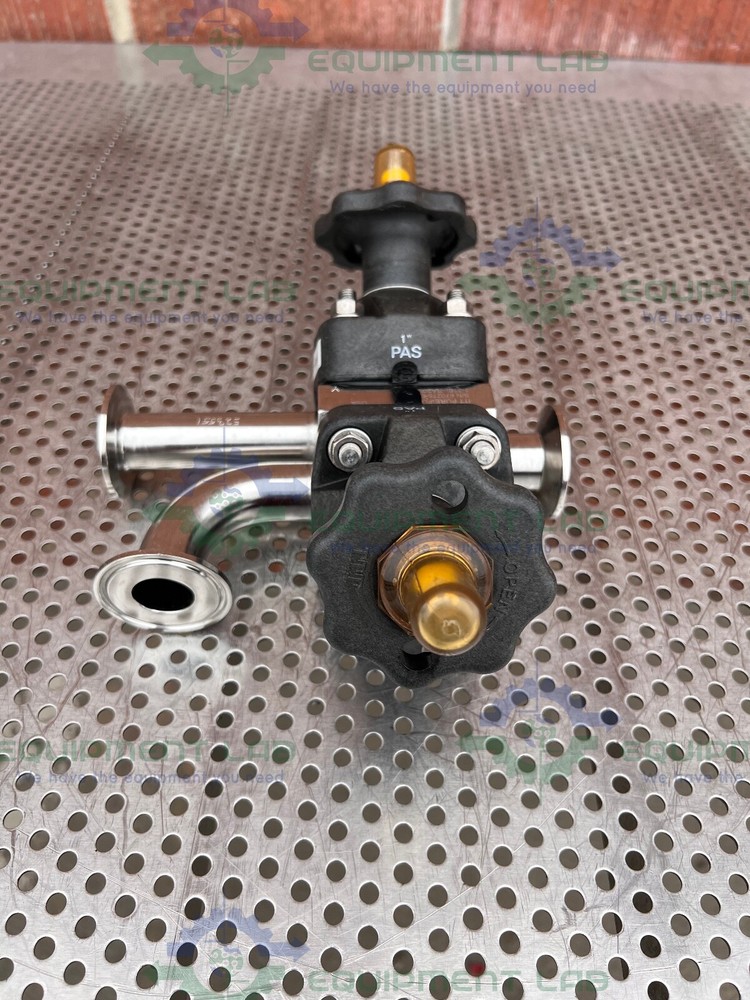 ITT Pure Flo 1-316L-RA20MAX 3 - Way Diaphragm Valve w/ 1" Sanitary Fitting