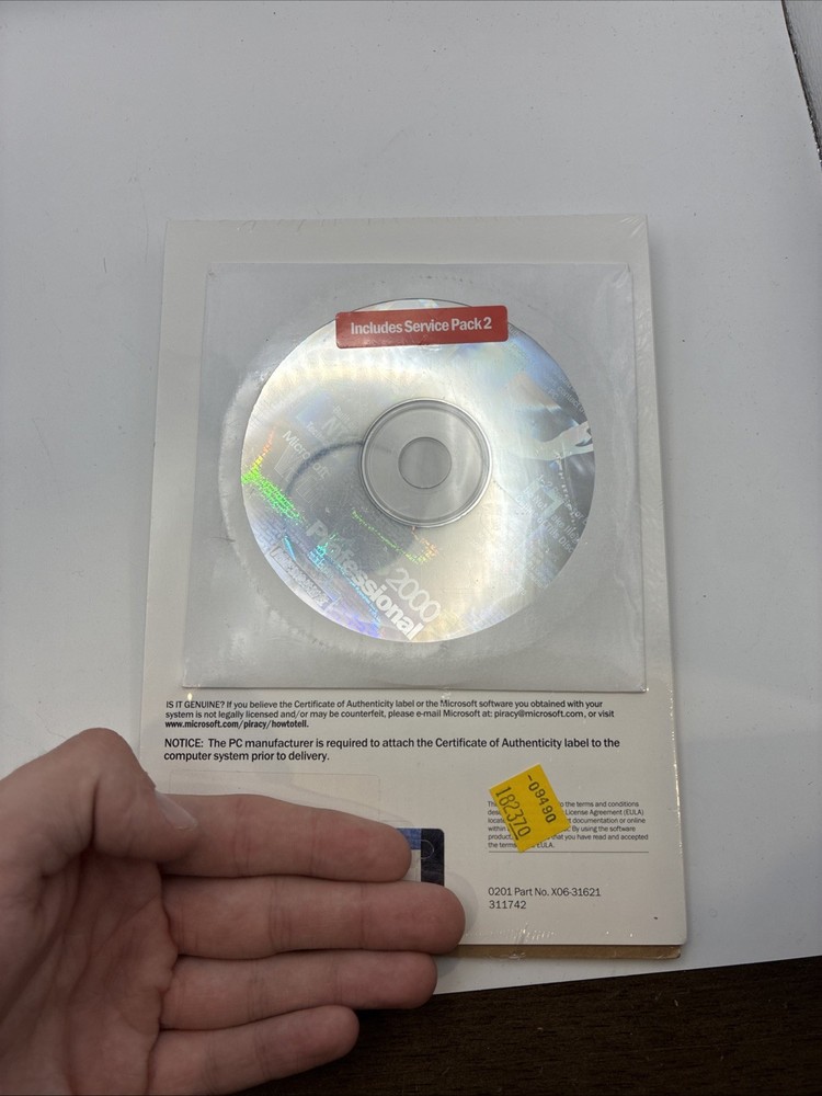 Microsoft Windows 2000 Professional 1-2CPU OEM Software with SP 2 Sealed