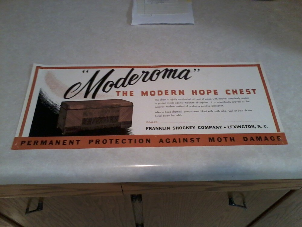 Antique moderoma Blanket Chest!!!!!!!! LABEL ONLY.!!!!!!