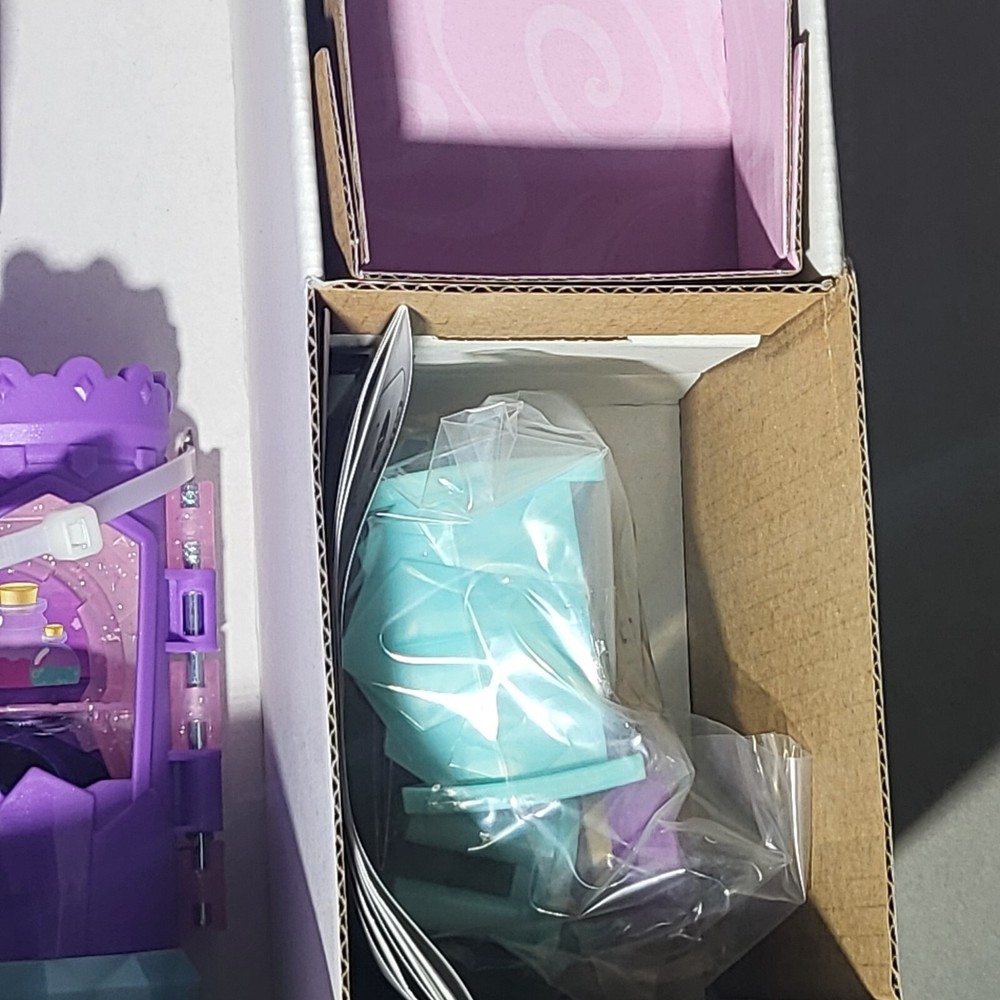 Magic Mixies Mixlings Magic Castle Playset NEW New Open Box.