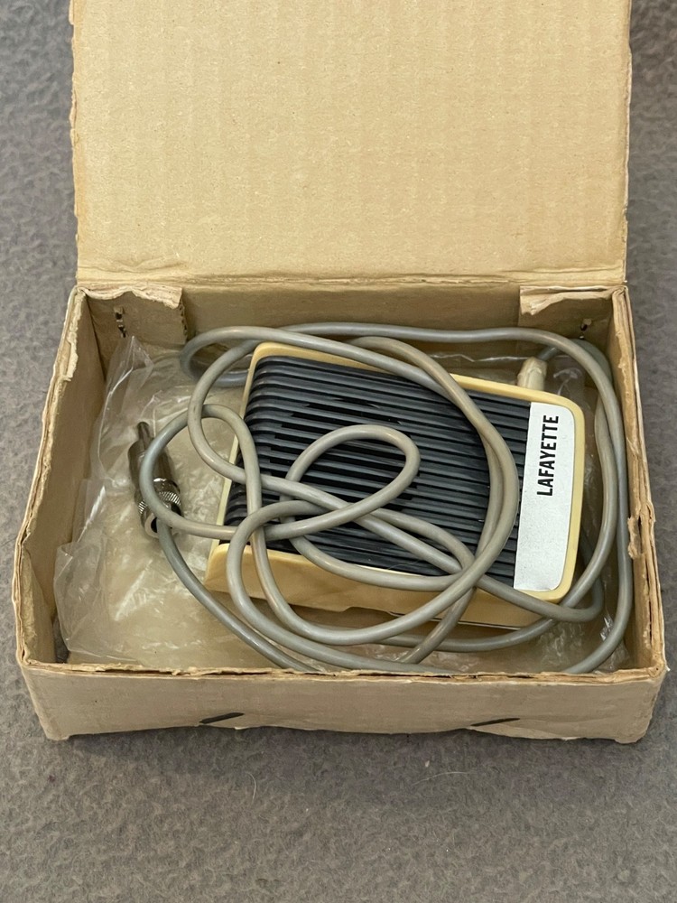 Vintage Lafayette Dynamic Microphone 99-4502 in Box